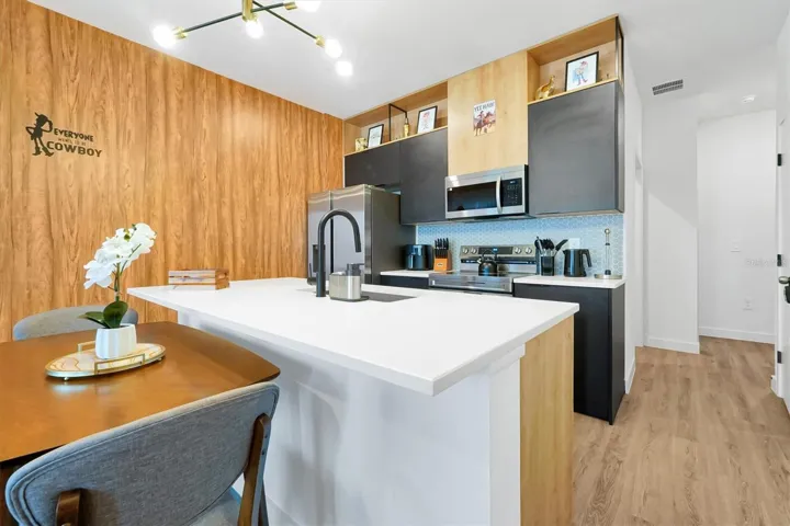 Kitchen  - Island and Table