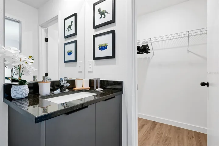 Bathroom 2 - In suite - Second Floor