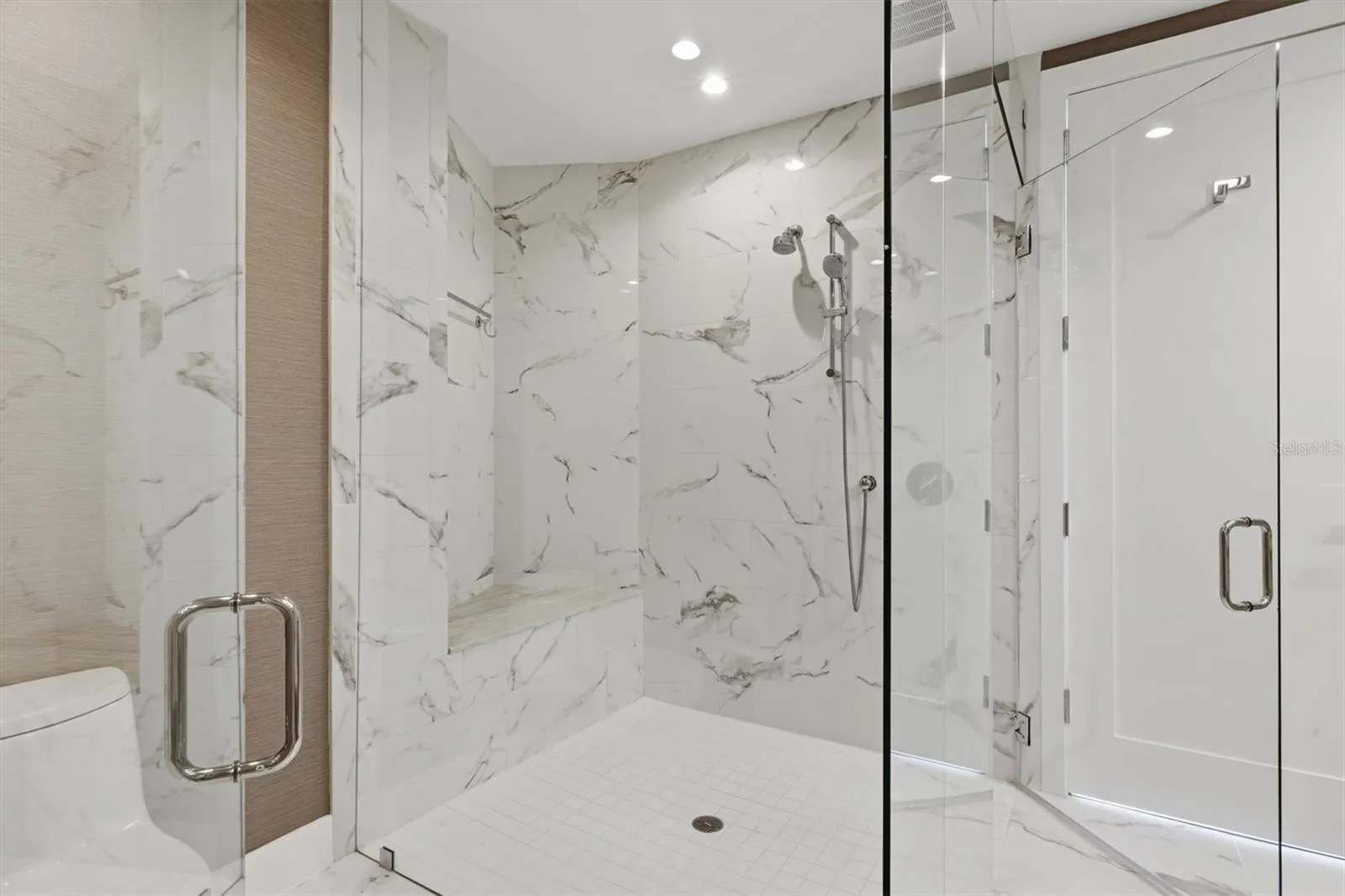Full glass step-in shower