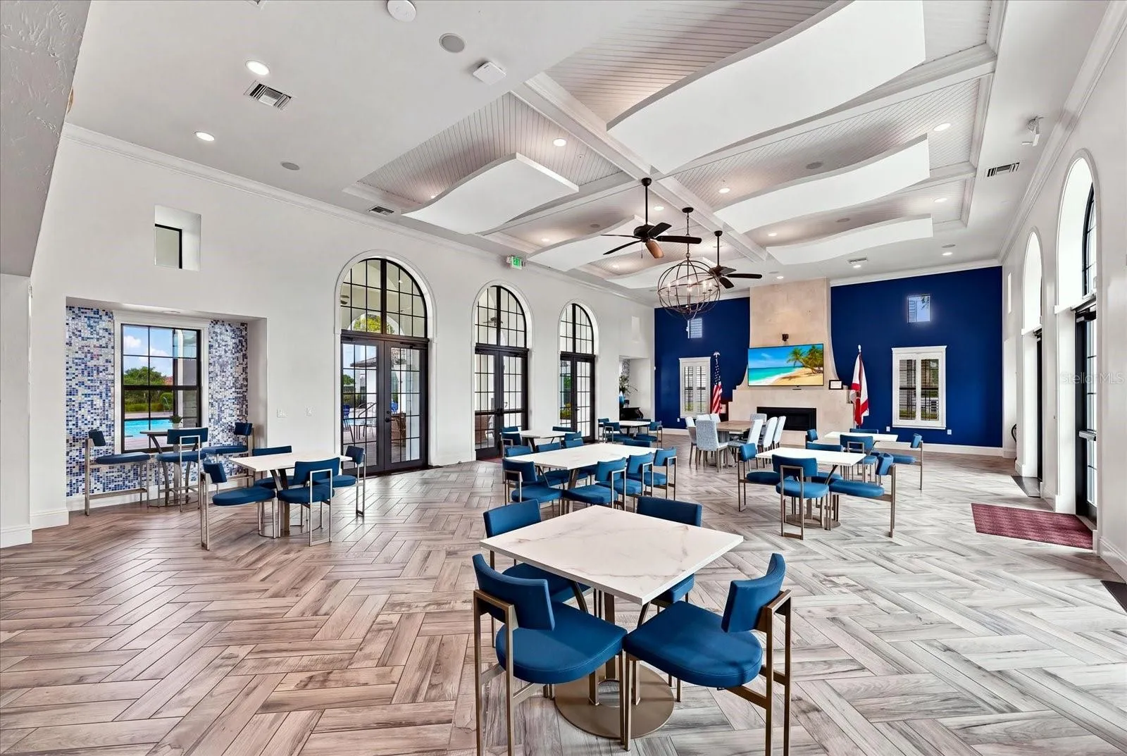 CLUBHOUSE
