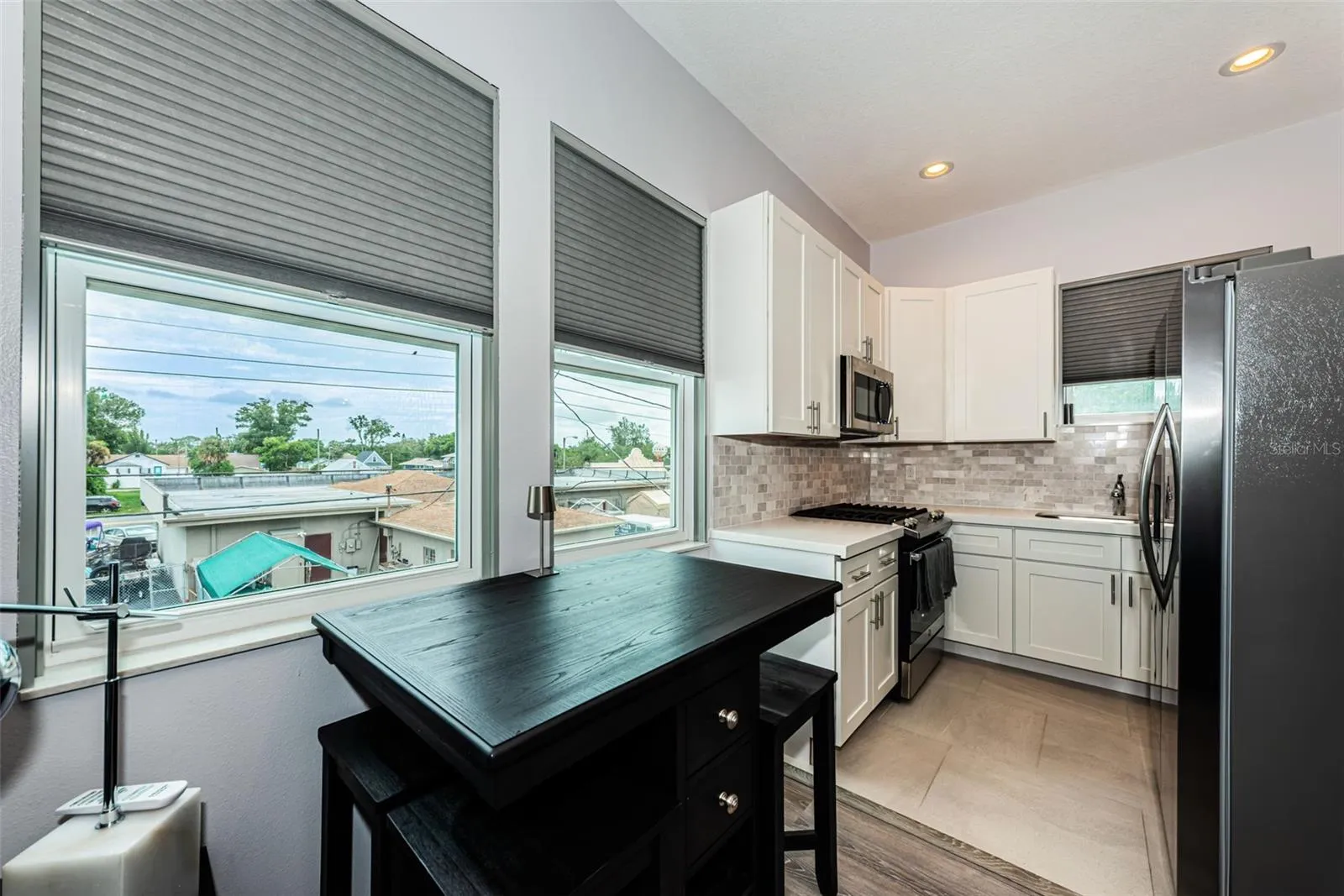 Apartment Dining
