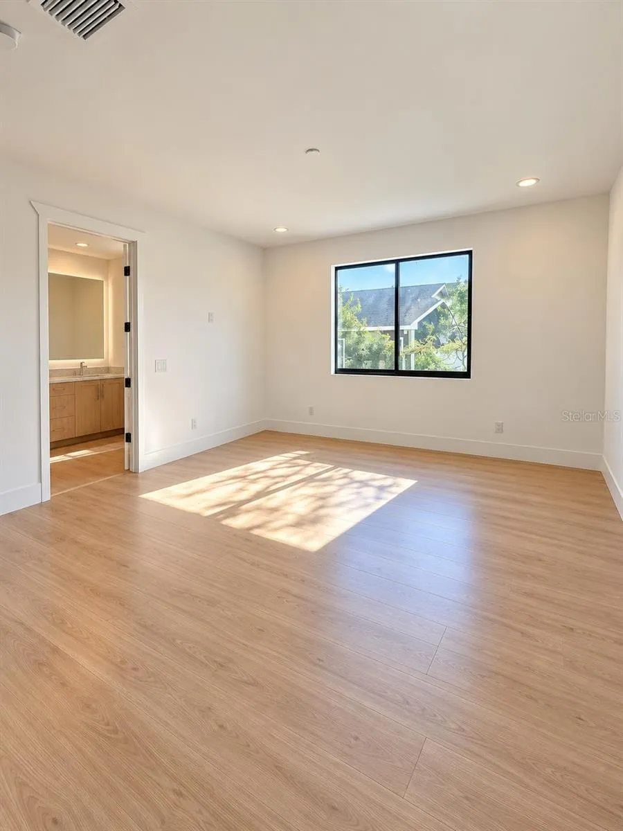 Floor 3 Master Bedroom