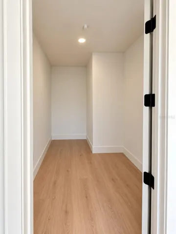 Floor 1 Bedroom Closet