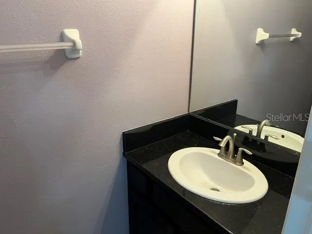 1/2 bath