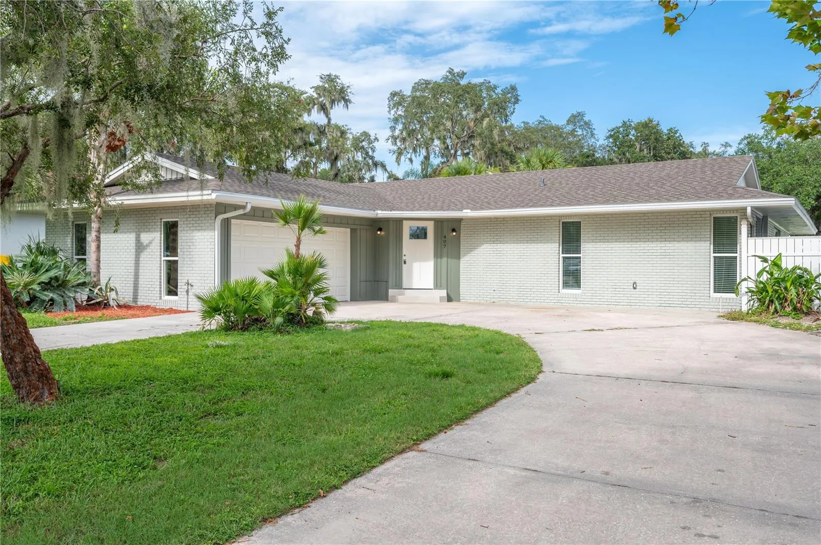 407 Princess Pl, Lakeland, Florida 33803 — photo 2