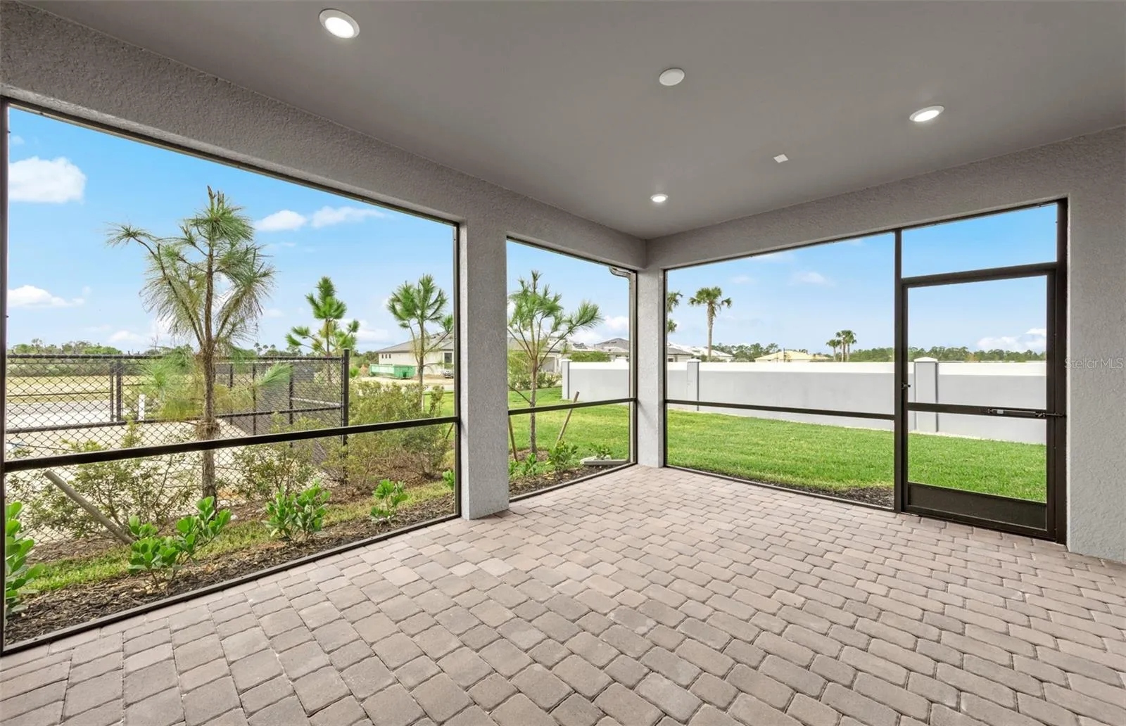 Photos are of similar Mystique floorplan. Homes may vary.