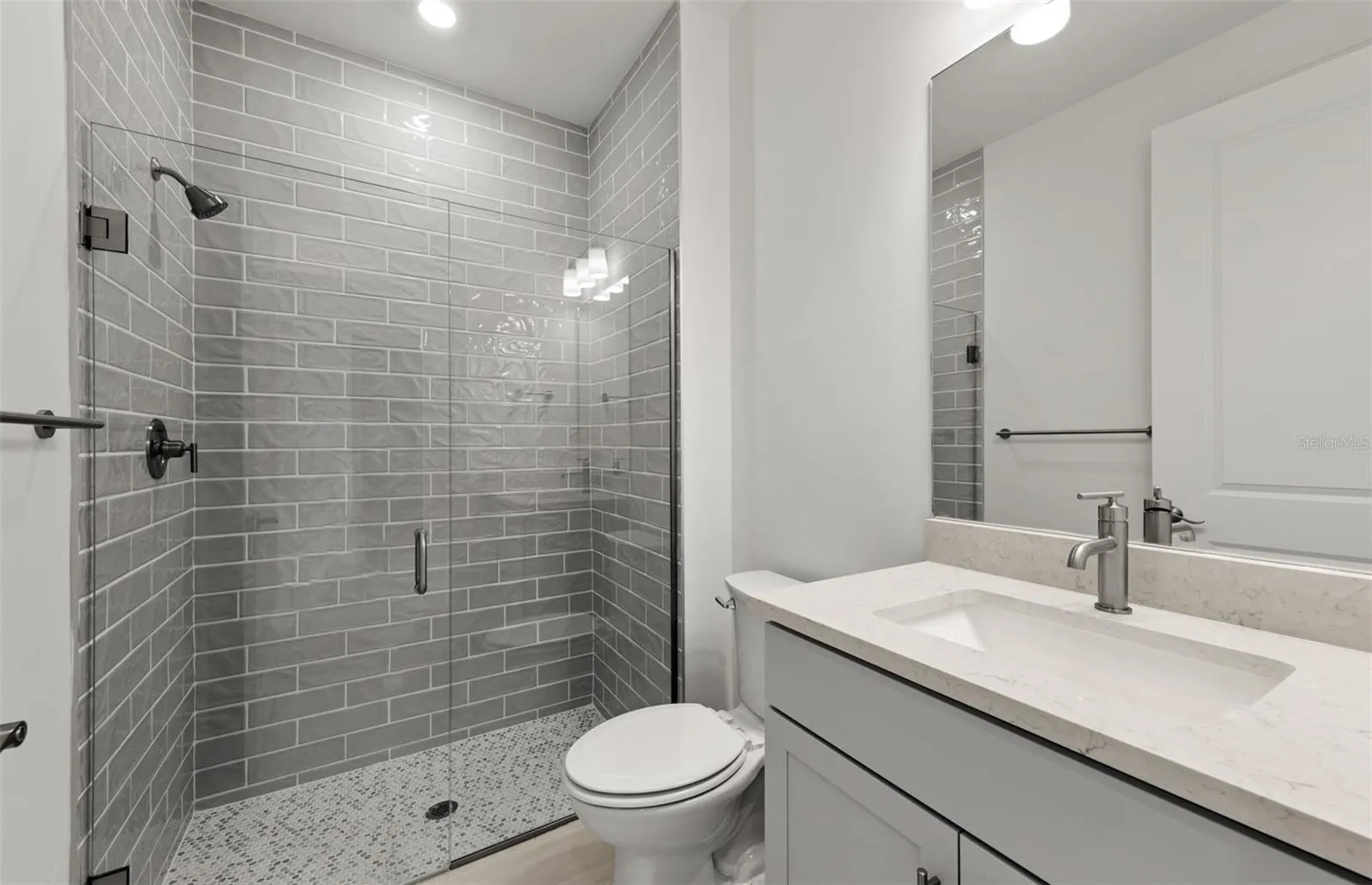Photos are of similar Mystique floorplan. Homes may vary.