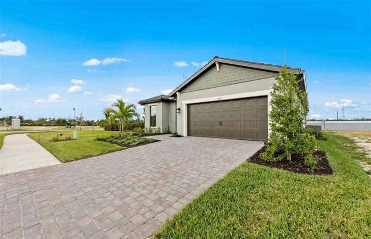 Photos are of similar Mystique floorplan. Homes may vary.