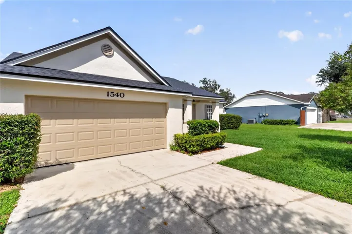 1540 Watson Oaks