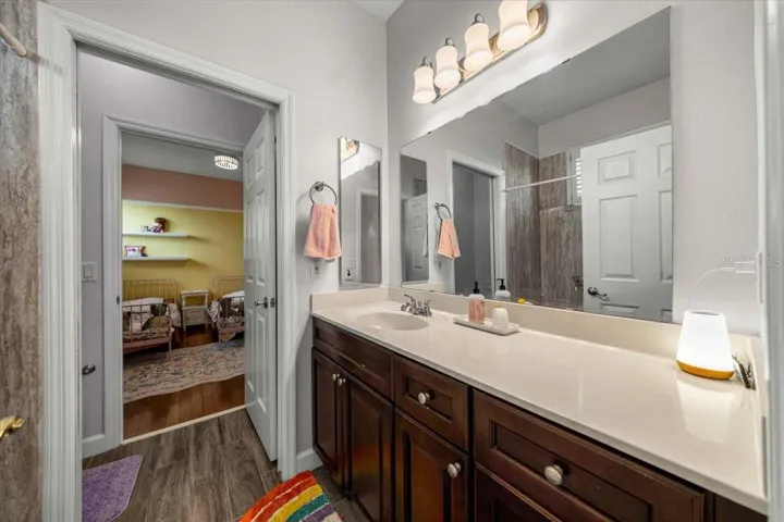 Jack and Jill Bath - 3