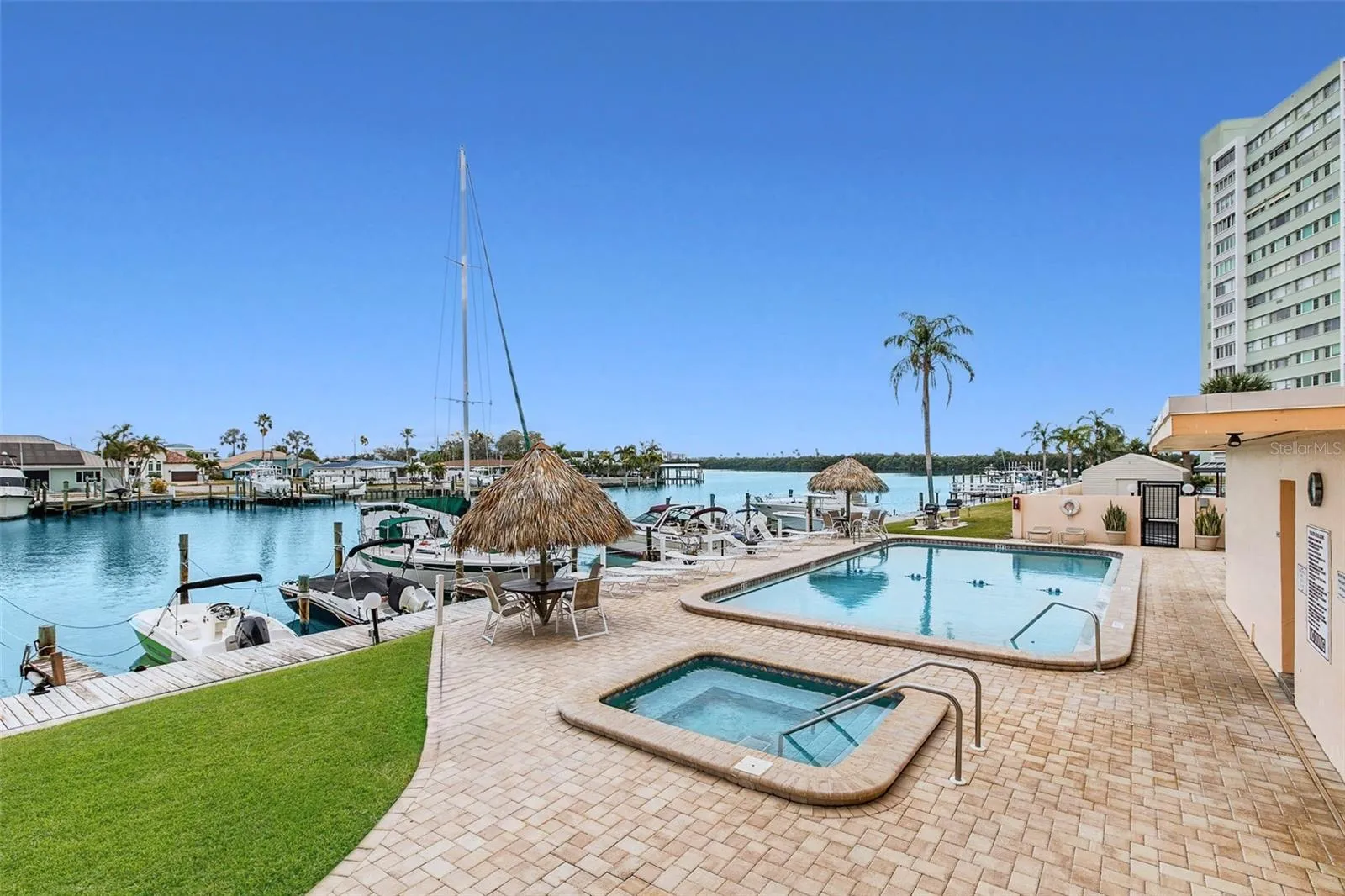 Beautiful grounds with resort style amenities.