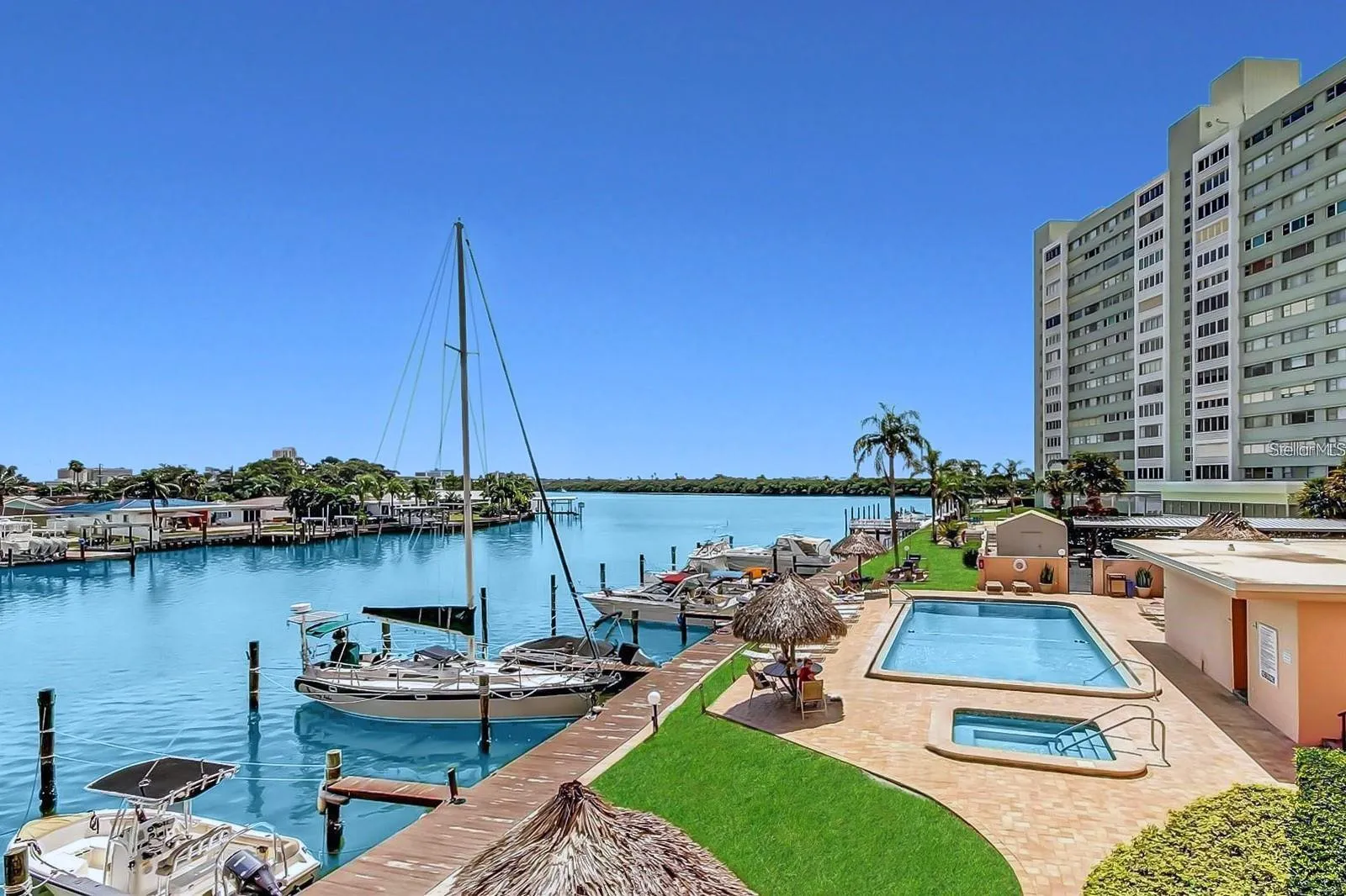 Beautiful grounds with resort style amenities.