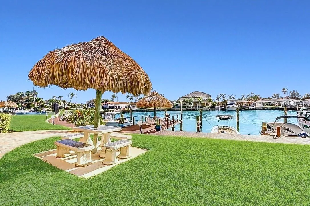 Beautiful grounds with resort style amenities.