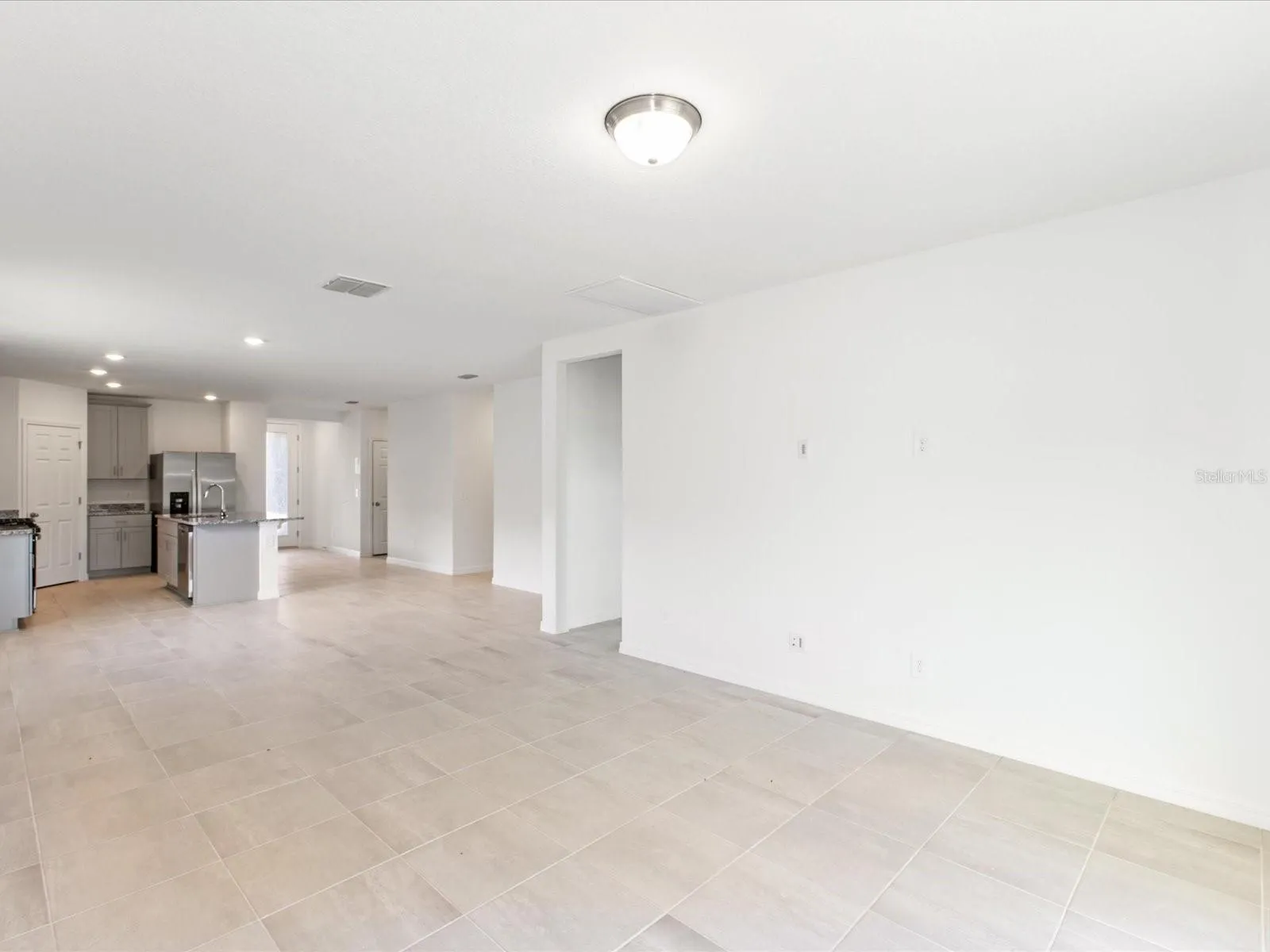 Photo is not of the actual home, but is an inspirational photo of builder’s model home and may depict options, furnishings, and/or decorator features that are not included