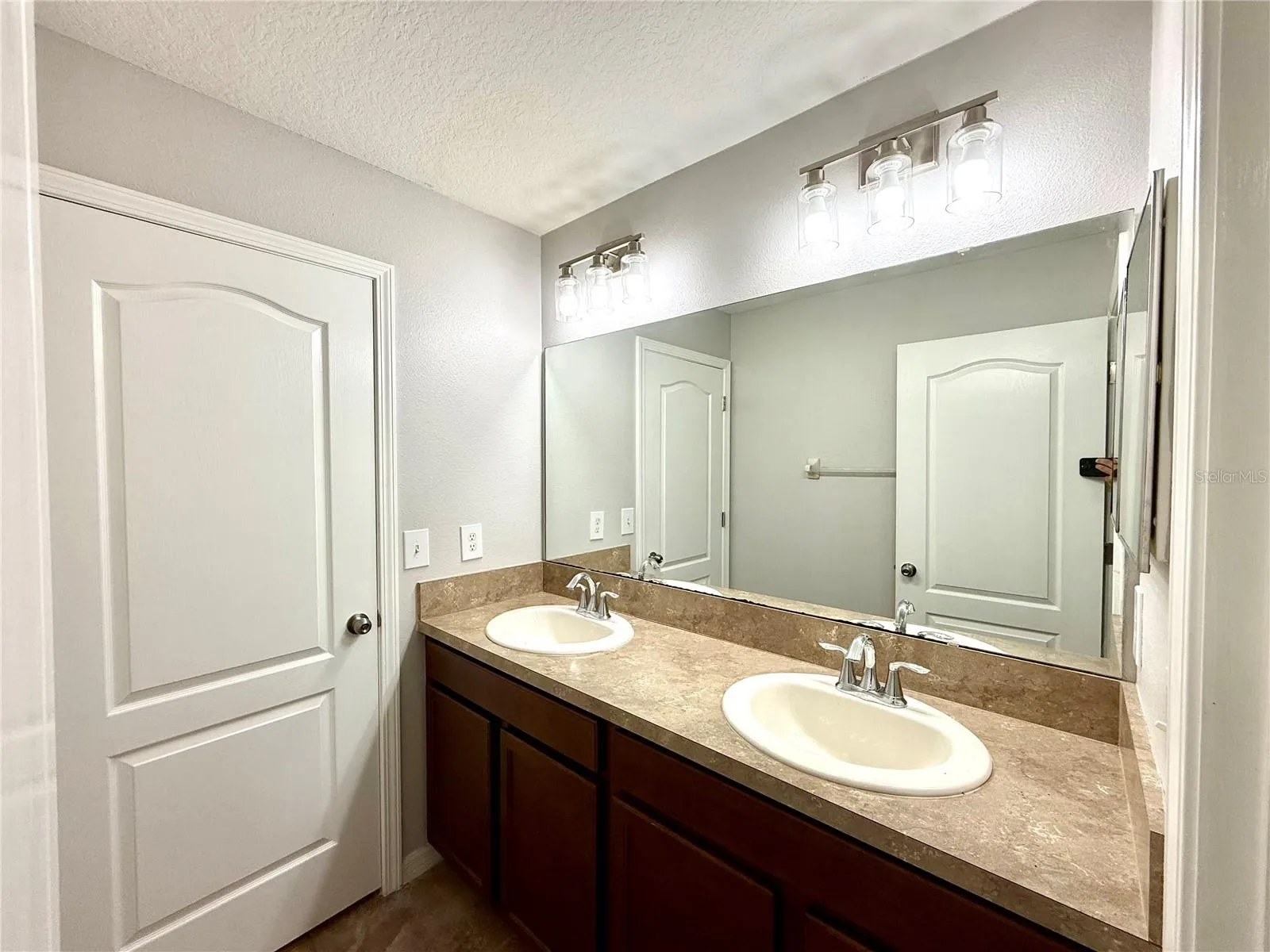 Bathroom 2  - 2nd Floor
