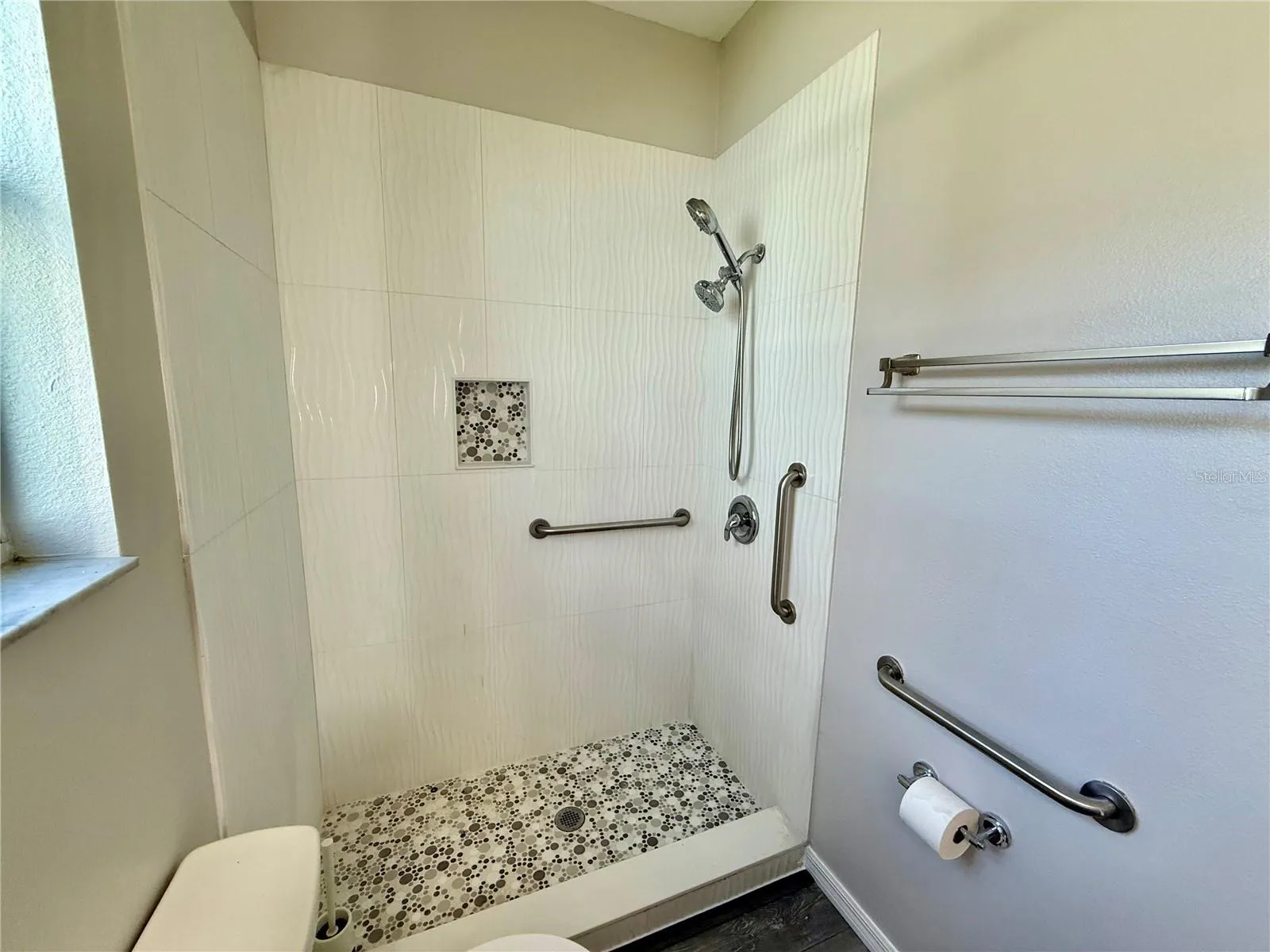 Bathroom 1 - 1st Floor