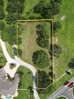 ANOTHER SHOT SHOWING THE LOT OUTLINE.
