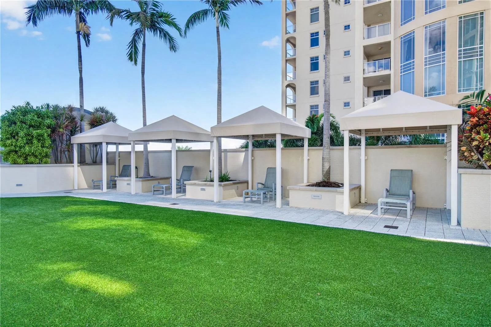 Resort-Caliber Pool Terrace