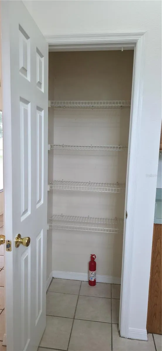 Kitchen pantry
