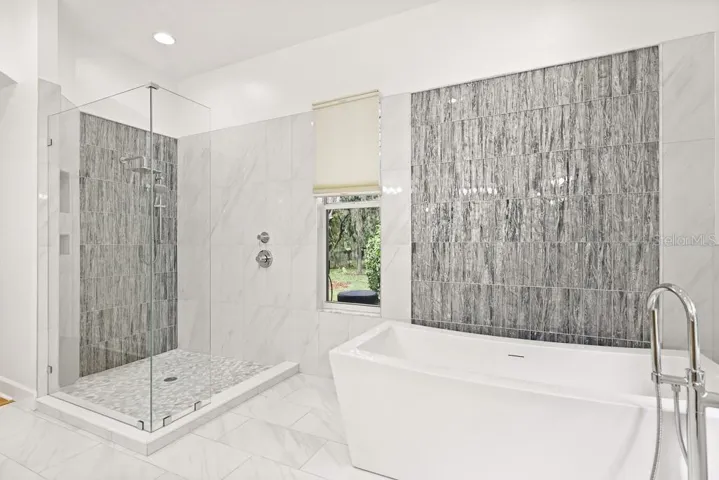 Primary ensuite bath