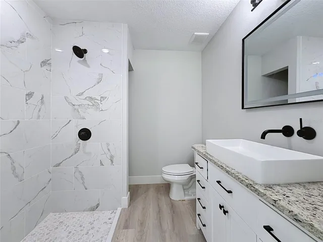 Master bedroom shower