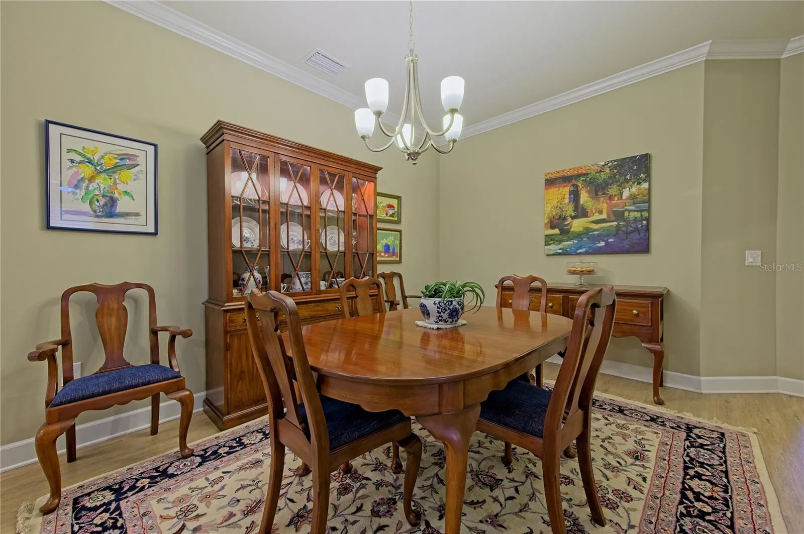 Dining room area