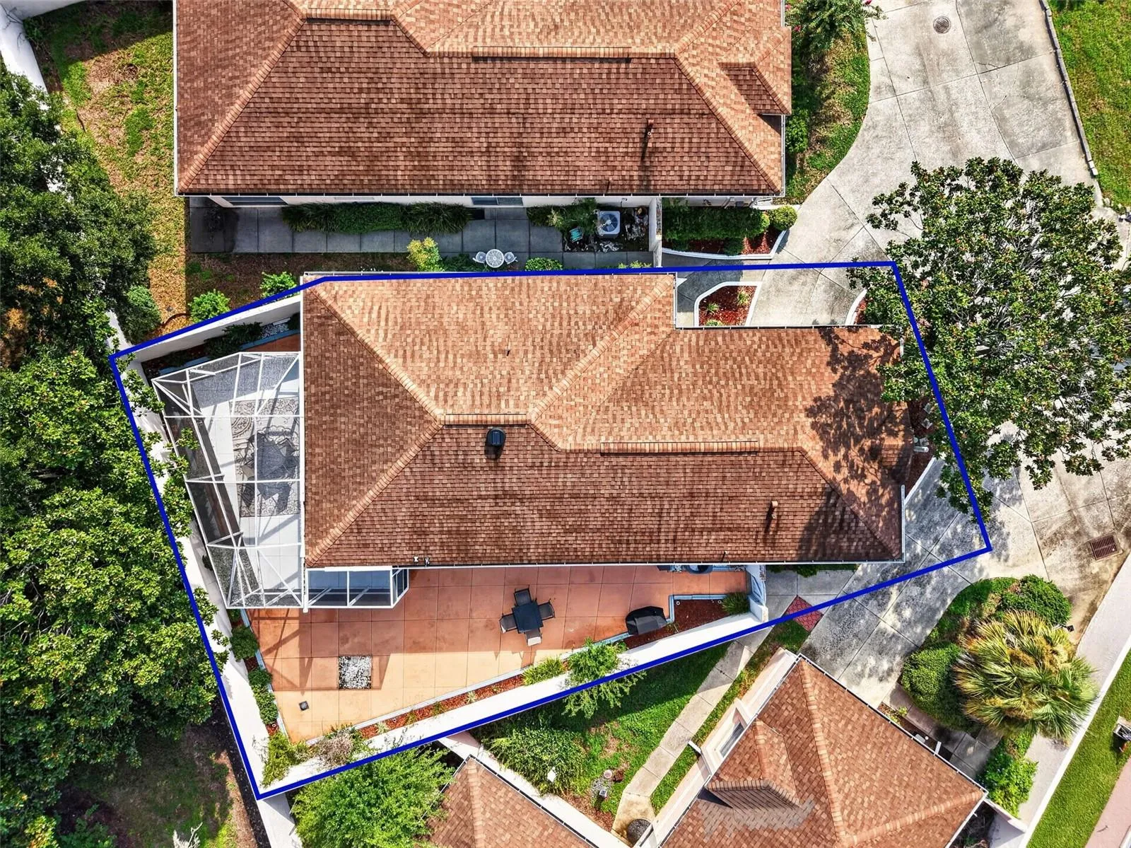 Aerial with Property Lines and PRIVATE Courtyard with ROOM FOR A POOL!