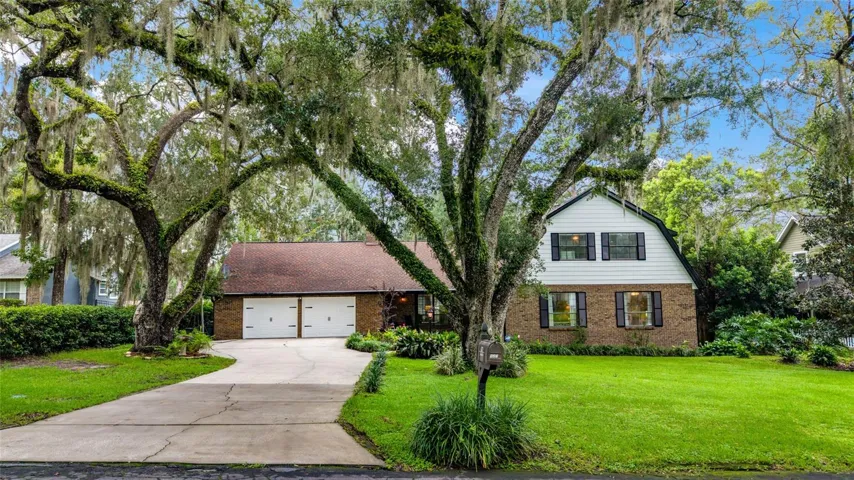 527 Colonial Dr.
