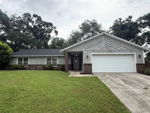 Beautiful Temple Terrace home with CHARACTER!