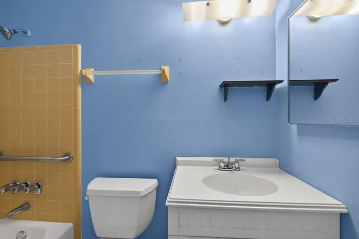 1170