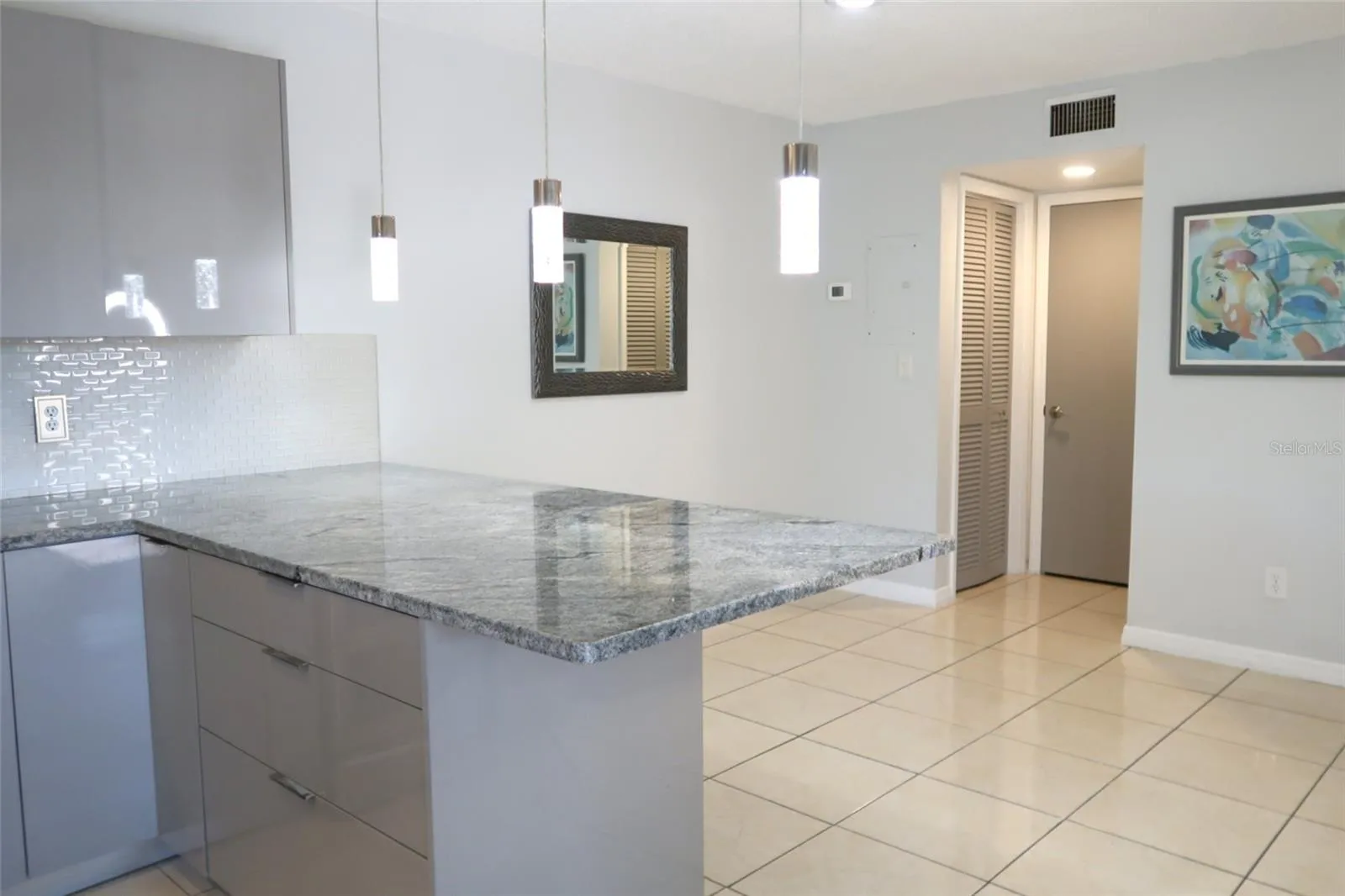 Kitchen/ Dining