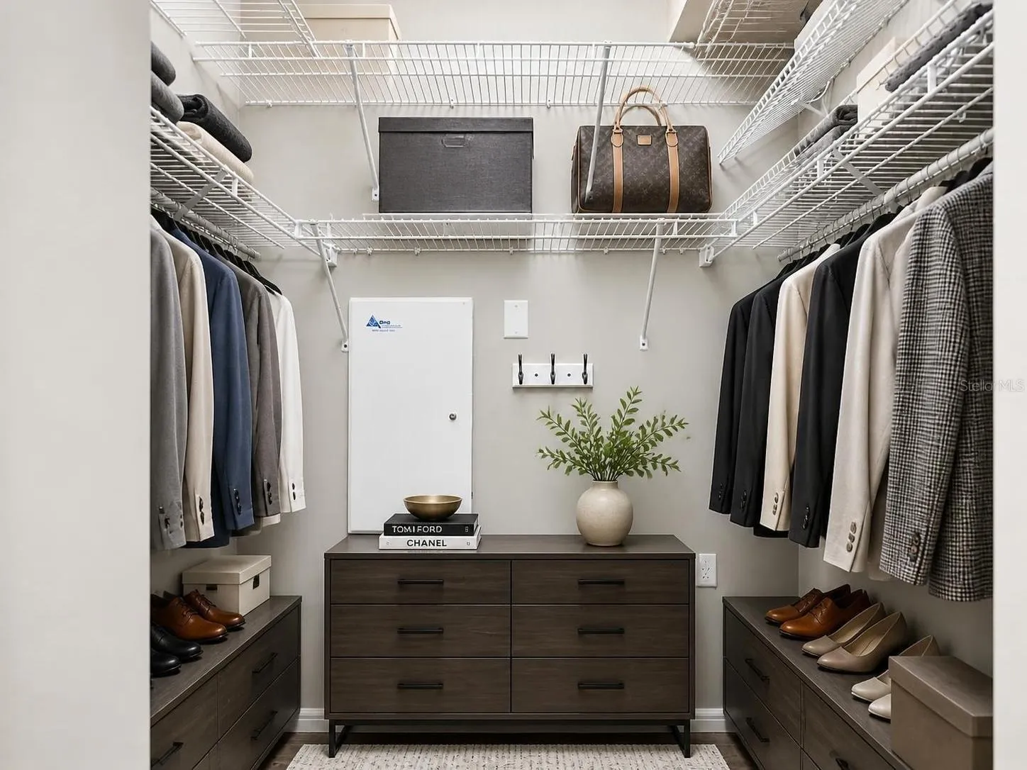 Master Bedroom Walk-in Closet #2