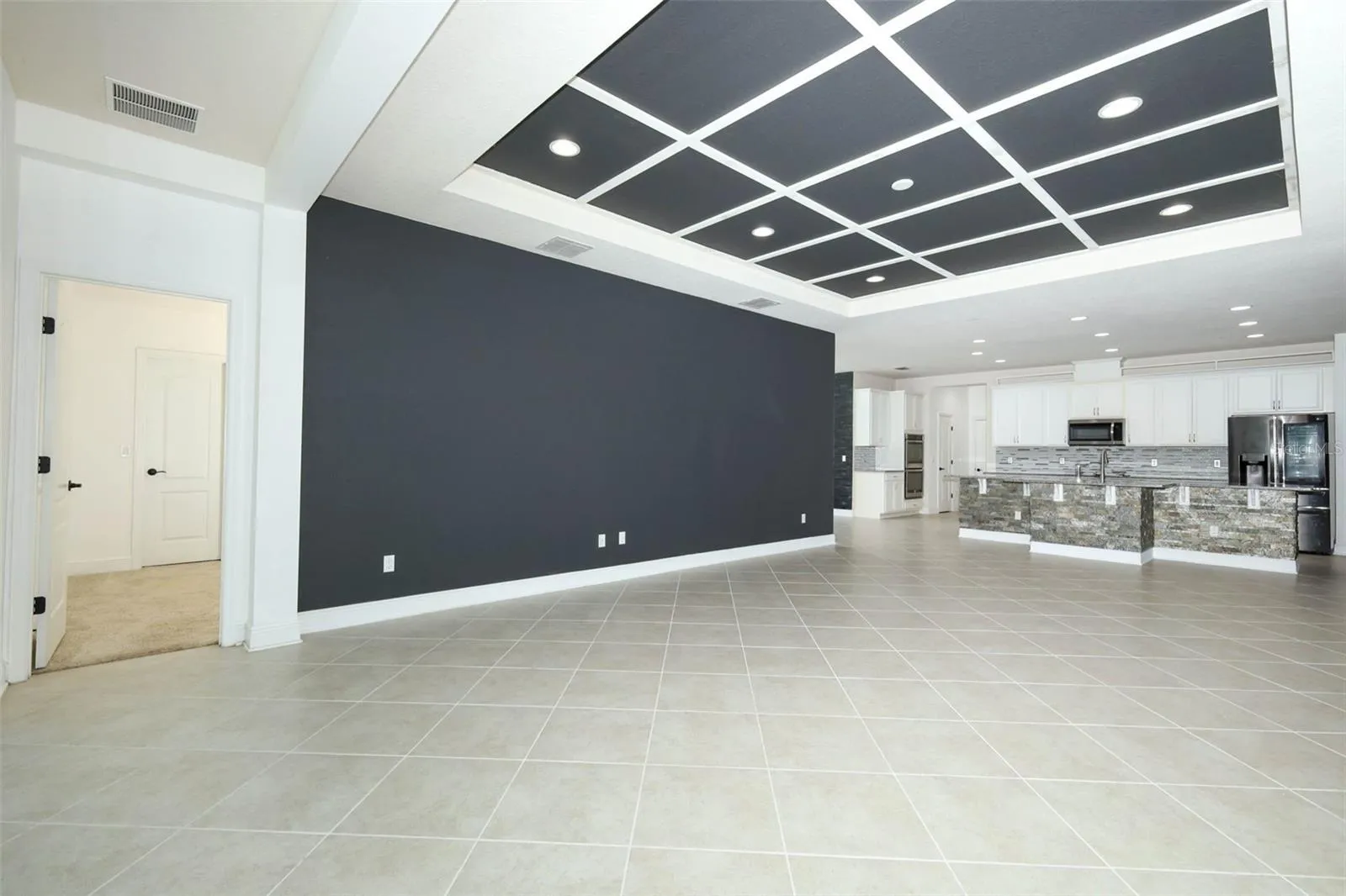 OPEN CONCEPT
