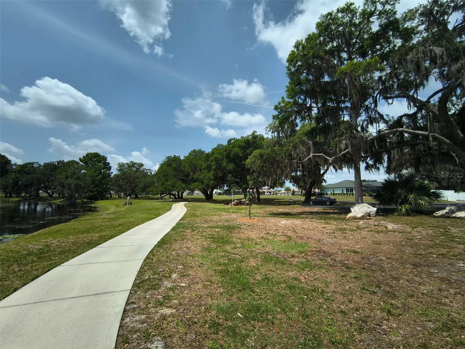 Sidewalks by Community lakefront park