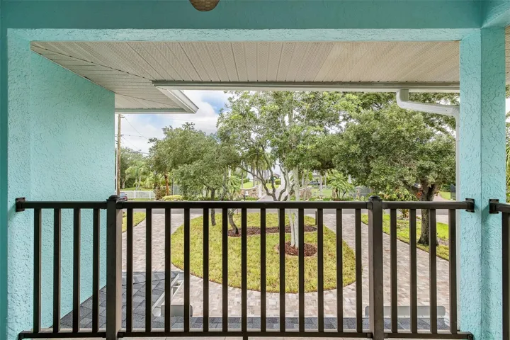 Up stairs front Balcony