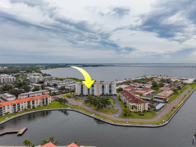Waterfront Community Overlooking Tampa Bay