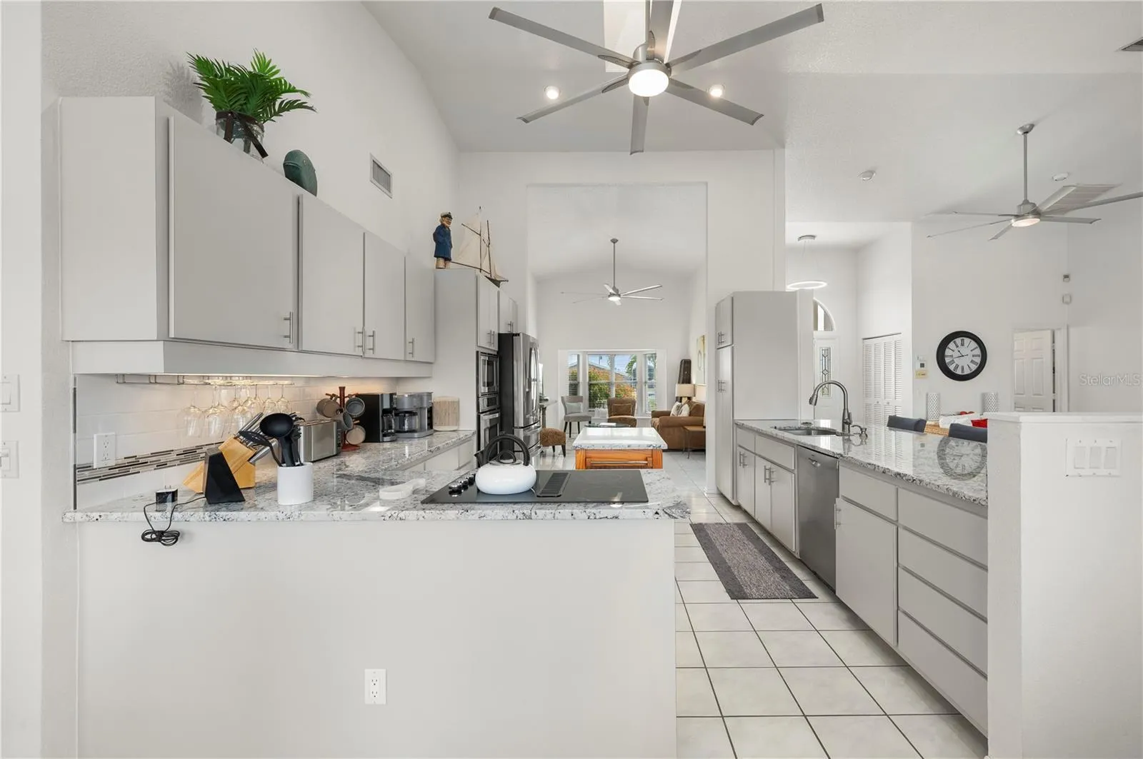 Plenty of kitchen storage