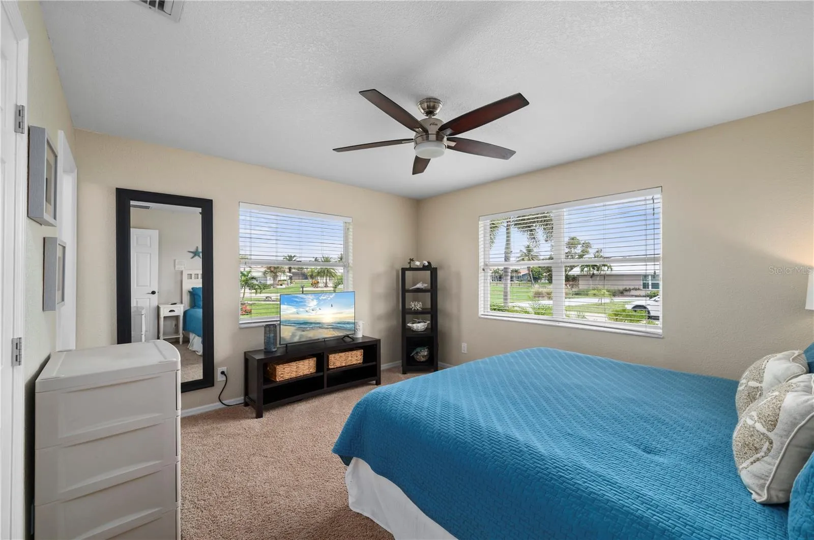Another private guest suite