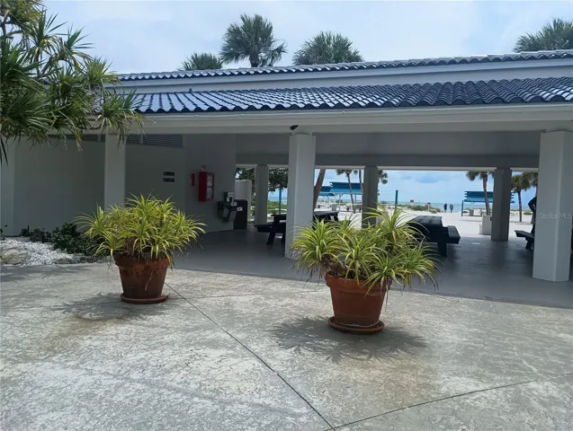 Bay Isles Beach access area