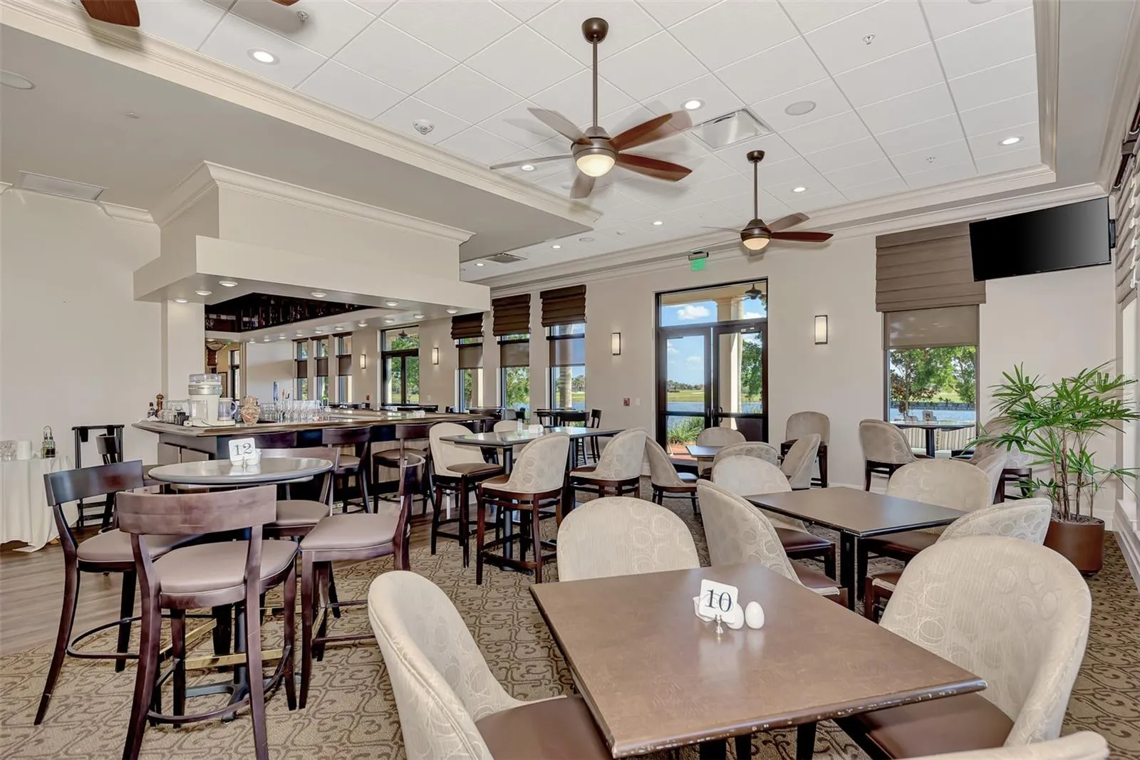 he Palm Club - a great spot for relaxing after a long week.