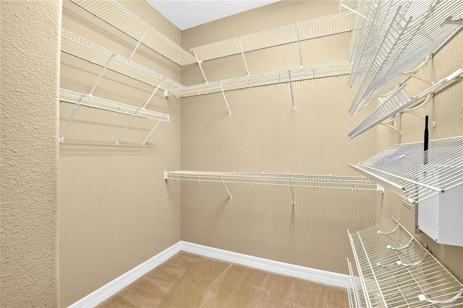 HUGE WALK IN CLOSET