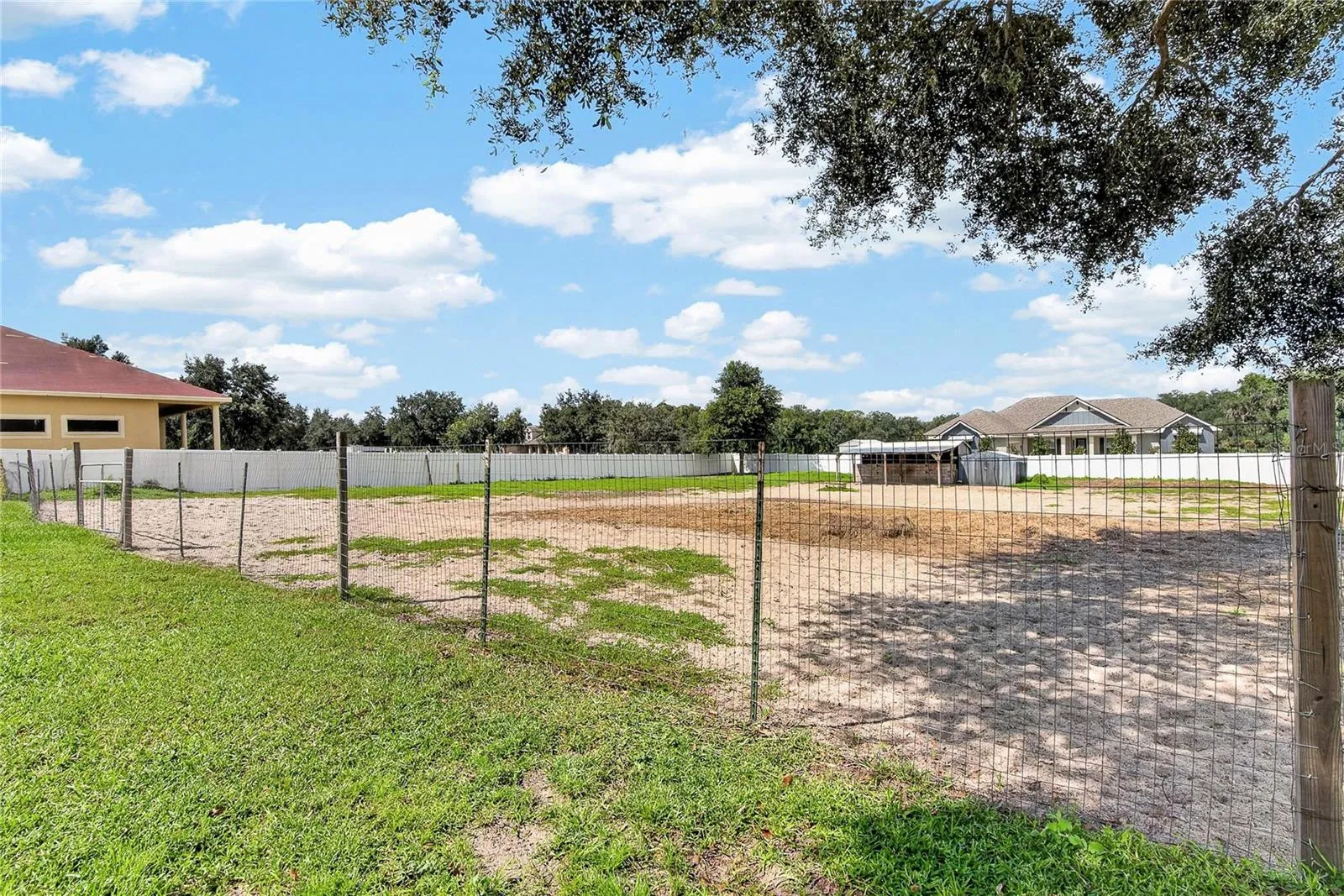PASTURE AREA AND 2 STALL STABLE