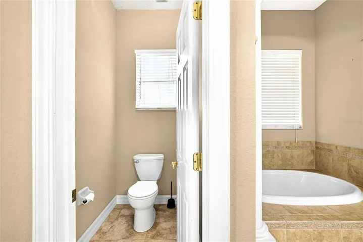 WATER CLOSET
