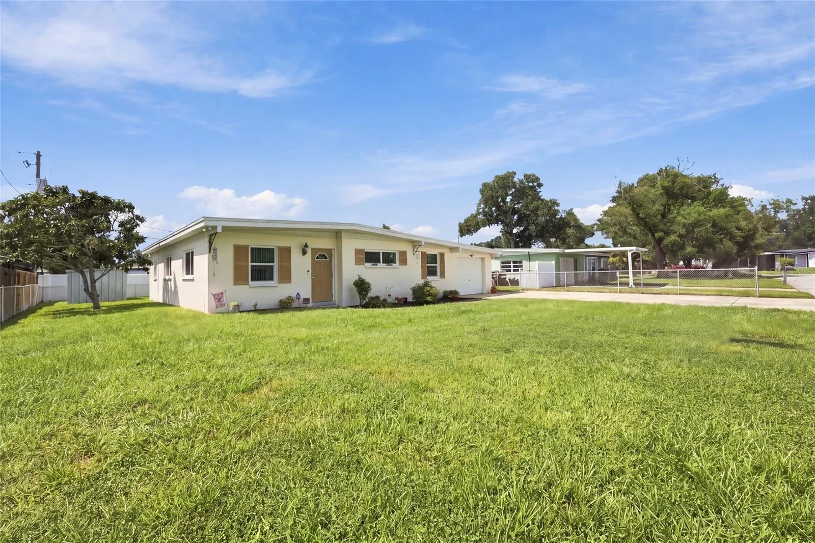 WELCOME HOME!!7812 North Gomez Avenue