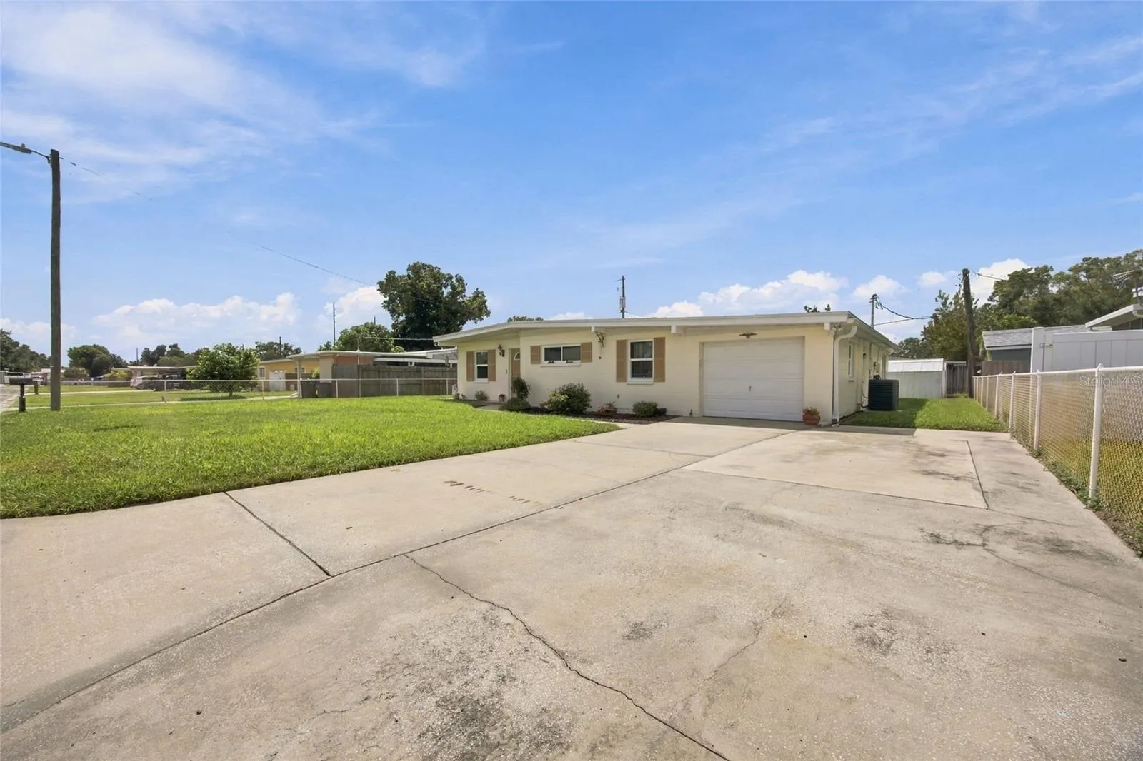 WELCOME HOME!!7812 North Gomez Avenue