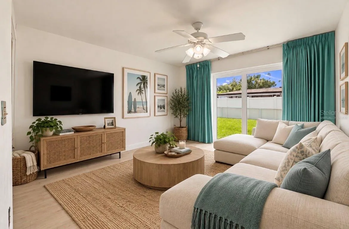 VIRTUALLY STAGED TO SHOW POTENTIAL: Family Room 14X10