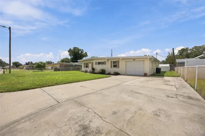 WELCOME HOME!!7812 North Gomez Avenue