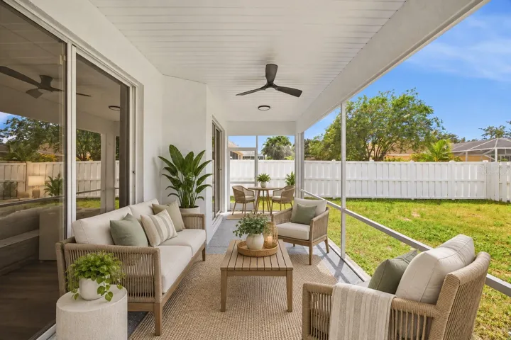 VIRTUALLY STAGED-SCREENED-IN LANAI