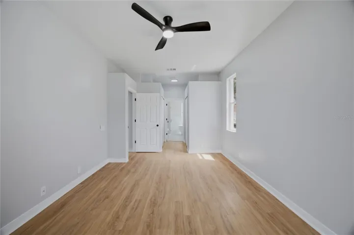 MASTER BEDROOM WITH IN-SUITE