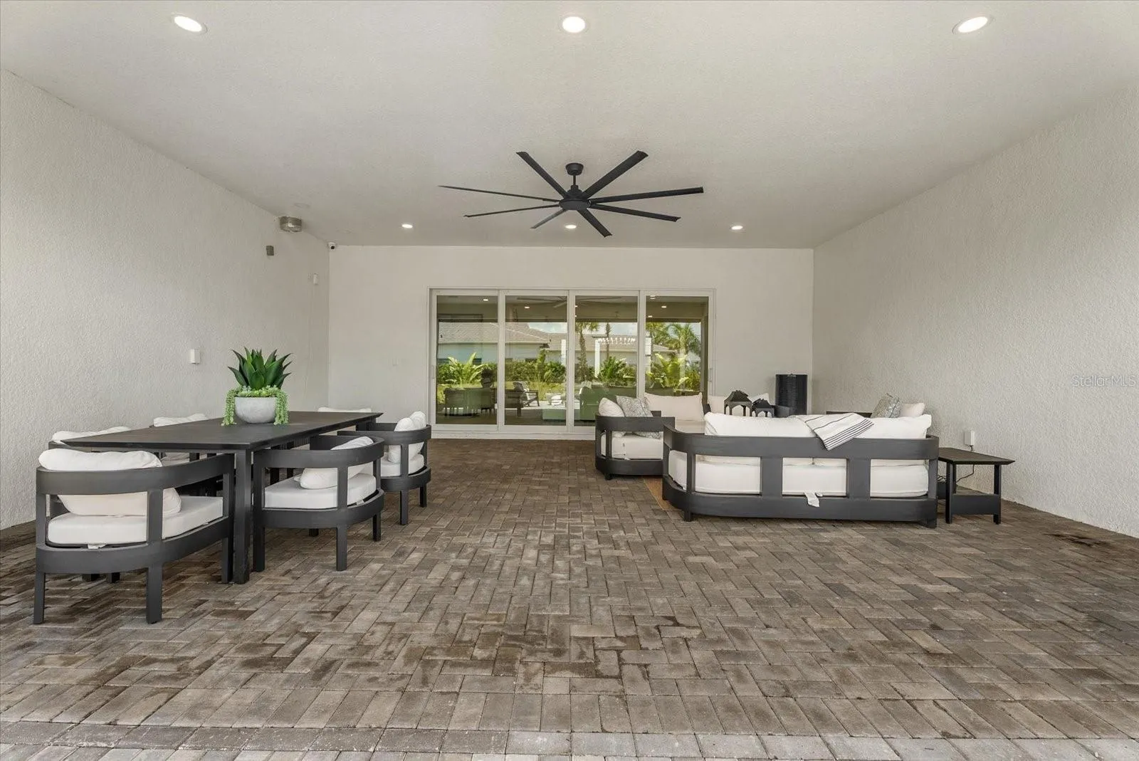 Covered Lanai